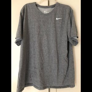 🌻 Nike | Athletic Dry-Fit T-Shirt